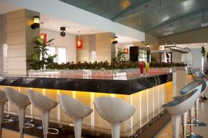 May Hotel