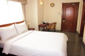 May Hotel